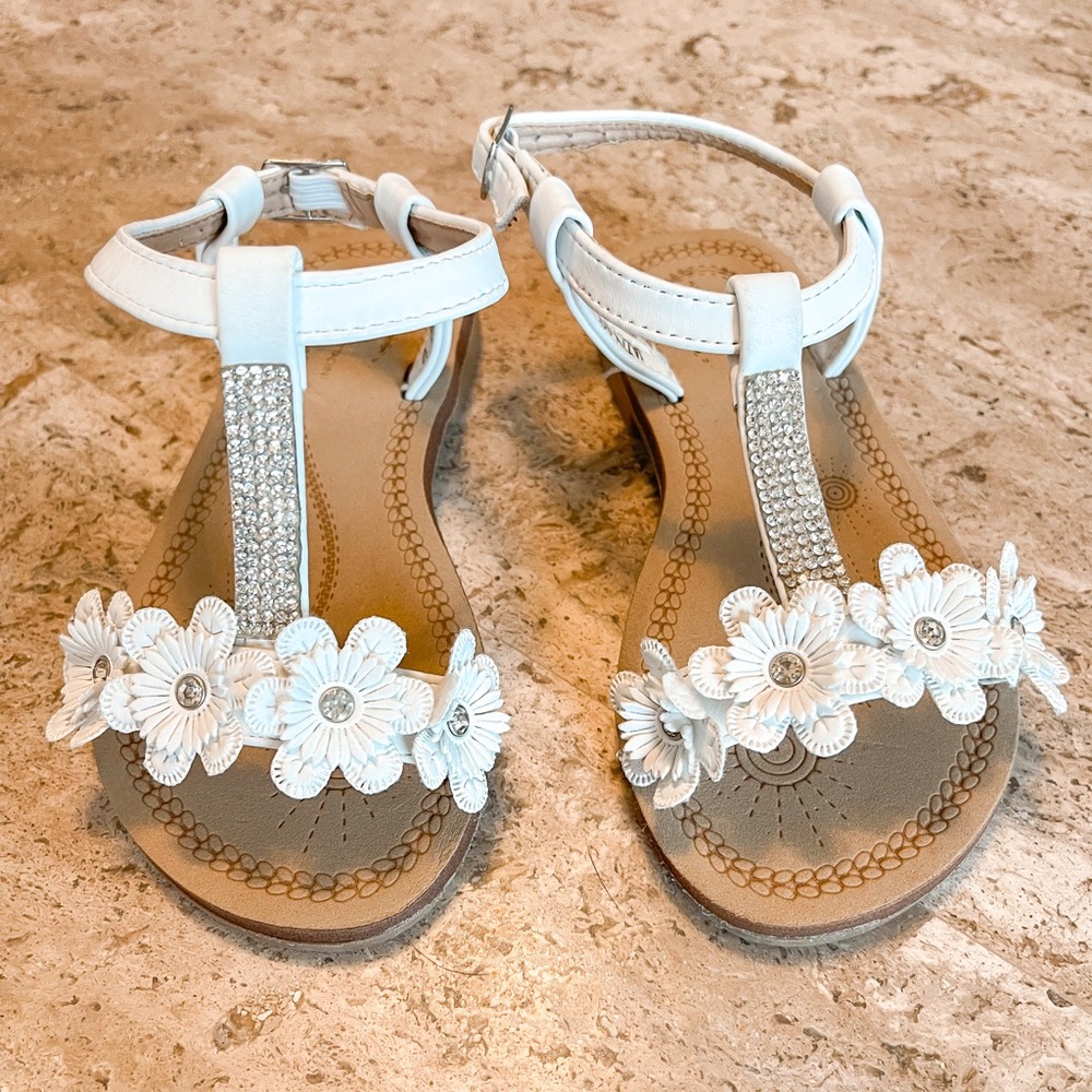 Adrienne Vittadini BAMBINI kids shoes